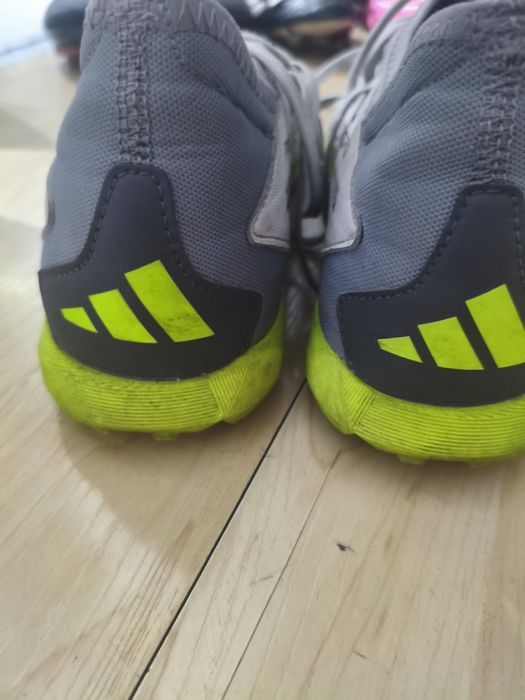 Adidas predator сороконожки