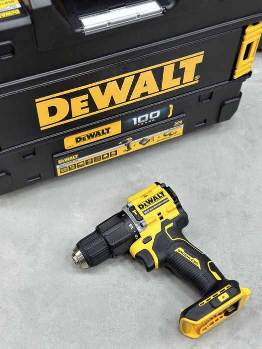 Шуруповерт DeWalt DCD100Y 18В
