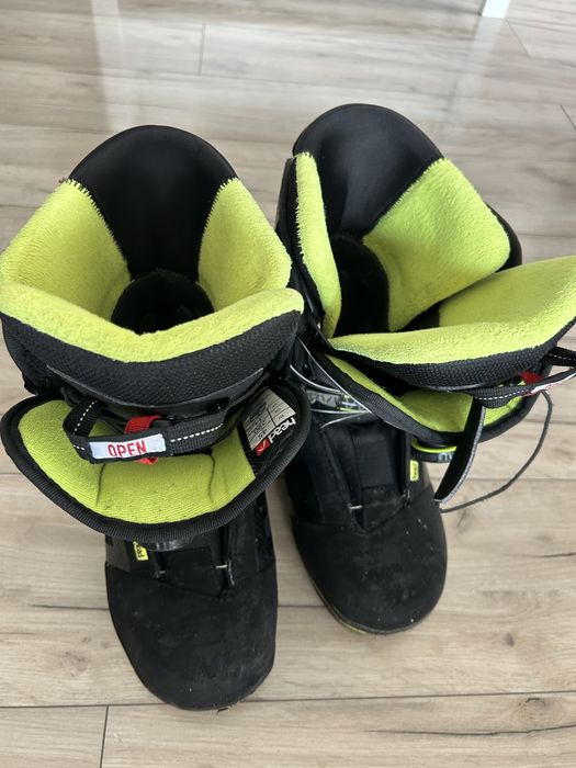 Boots snowboard 45