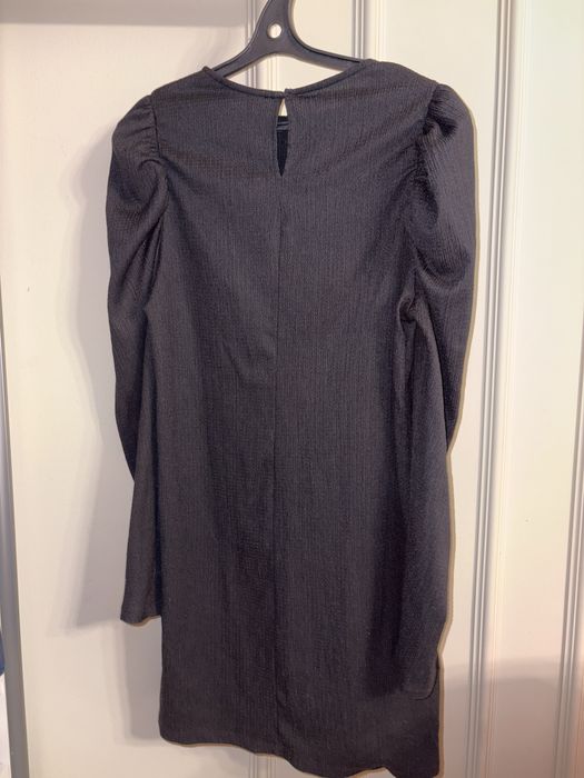 Продаю базовое платье Mango