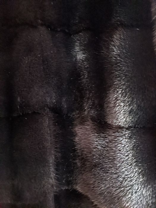 Продам норковую шубу