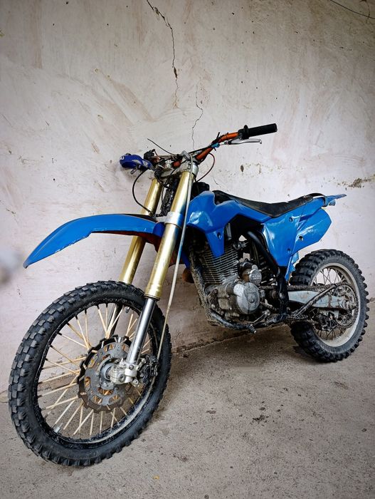 Vând Cross 250cc 4t
