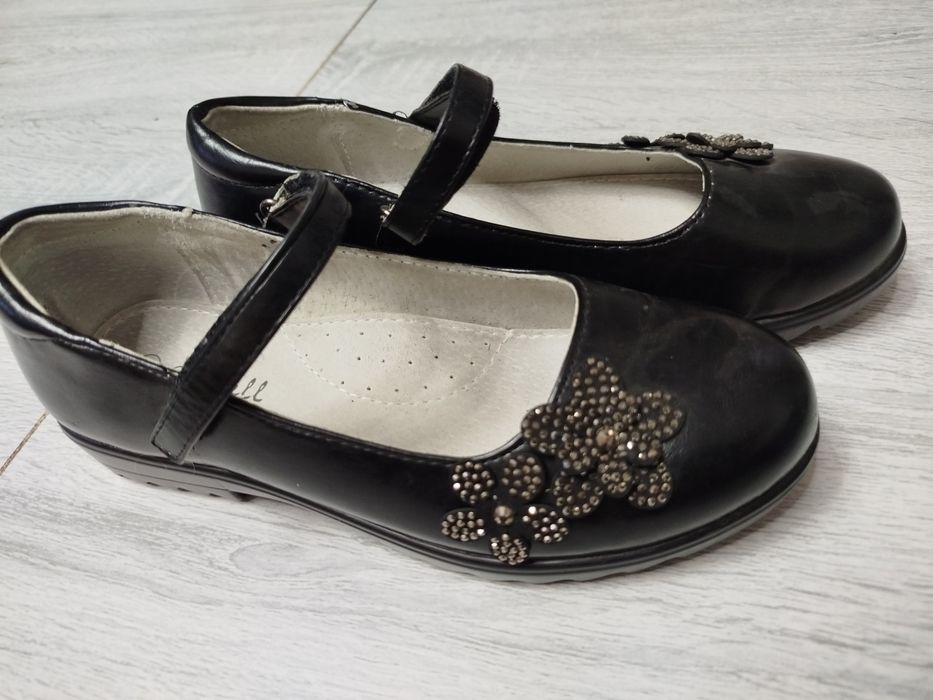 Туфли подростковые на девочку