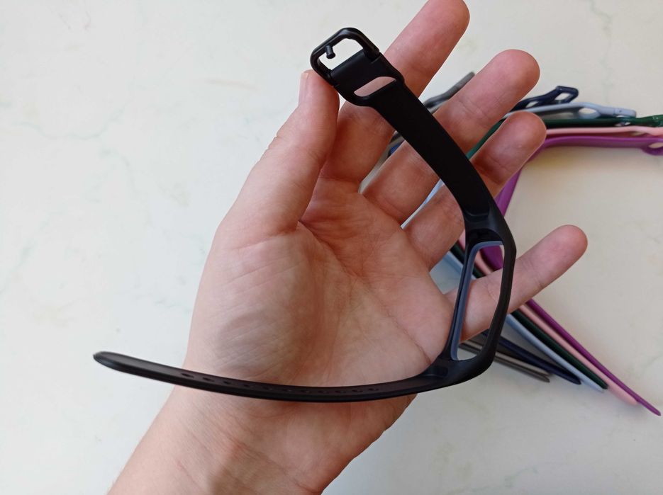 Нови силиконови каишки за смарт гривни Samsung Galaxy Fit 2 SM-R220