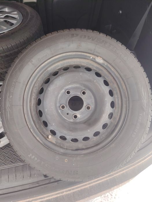 Шина с дисками и калпаки