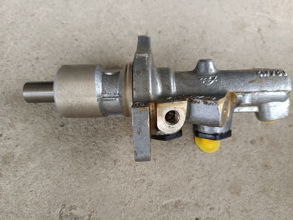 Запчасти на Мерседес 124