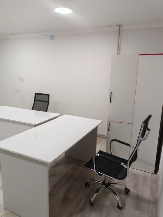 Стол, стуля, шкаф