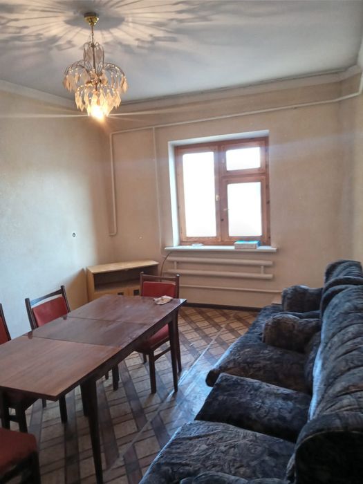 Срочно Продается 5 комнатная квартира 4 микрорайоне Дасаф ,стадион йон