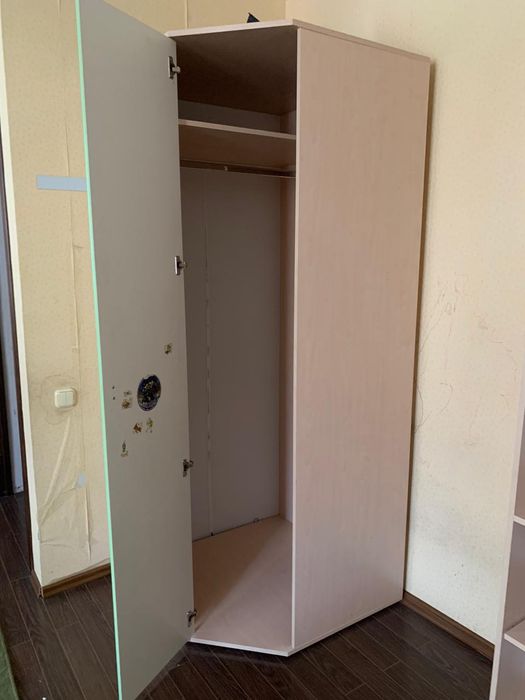 Продам спальный гарнитур