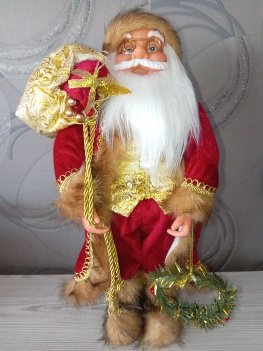 Чисто нов дядо Коледа