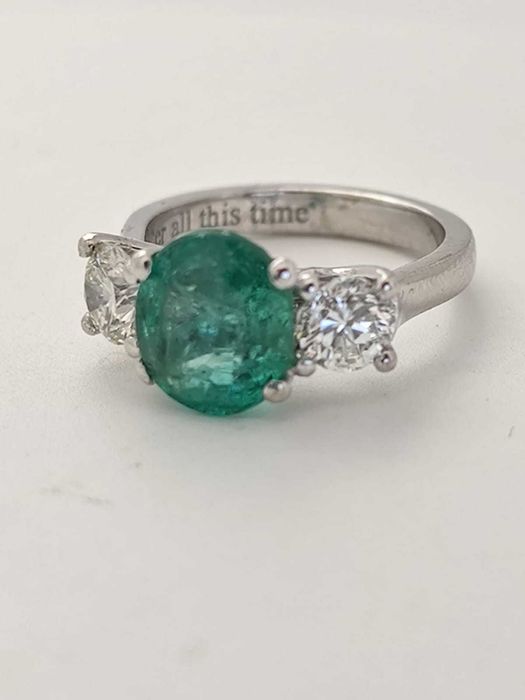 Inel Platina cu Smarald si diamante