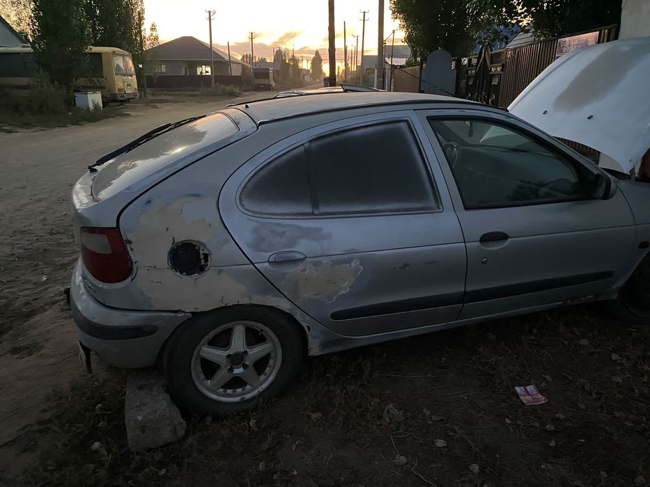 Рено меган 2000 Автомат