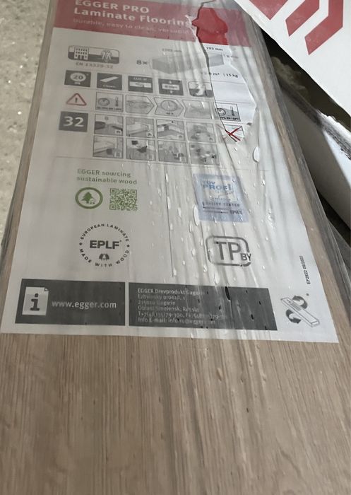 Продам Ламинат новые 3 коробки