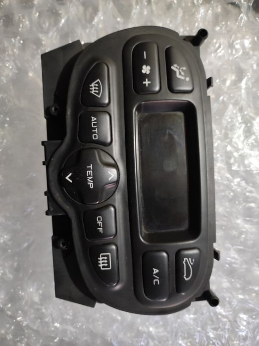 Панел-Дисплей на климатроник за Пежо-307