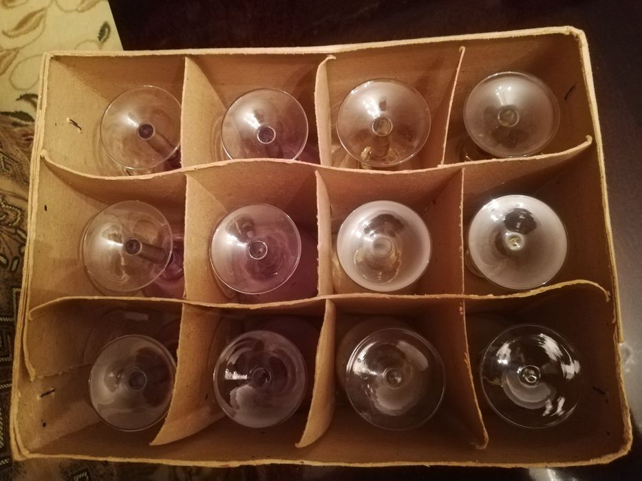 Продам красивые бокалы гусь хрустальный