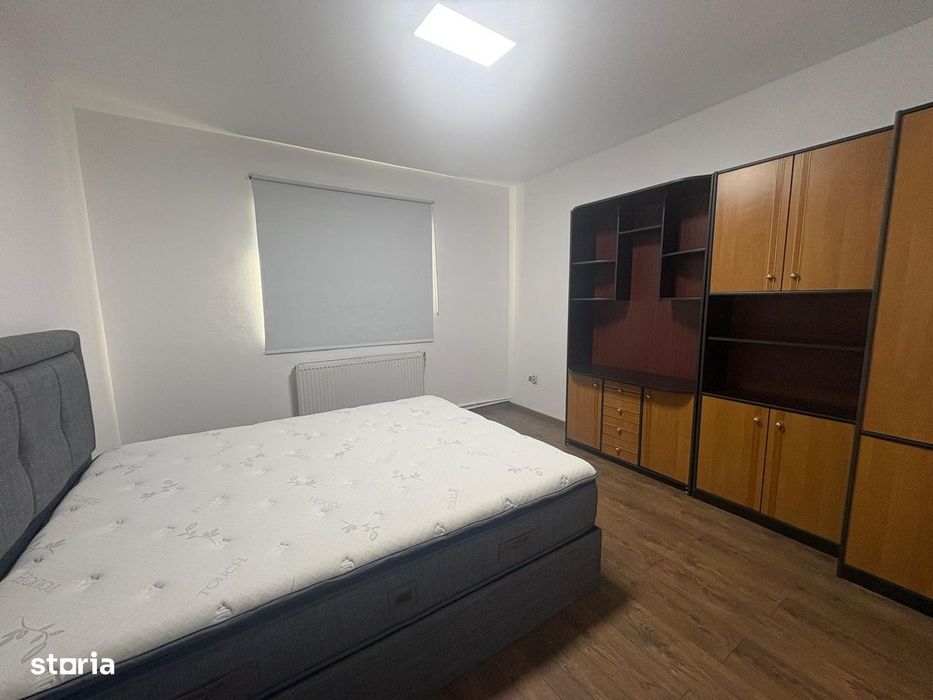 Casa | Sisesti| etaj 1| curte | parcare in curte| partial mobilata