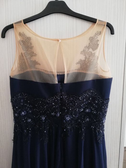 Carolina Cavour,Уникална рокля на модно студио Princesse Благоевград