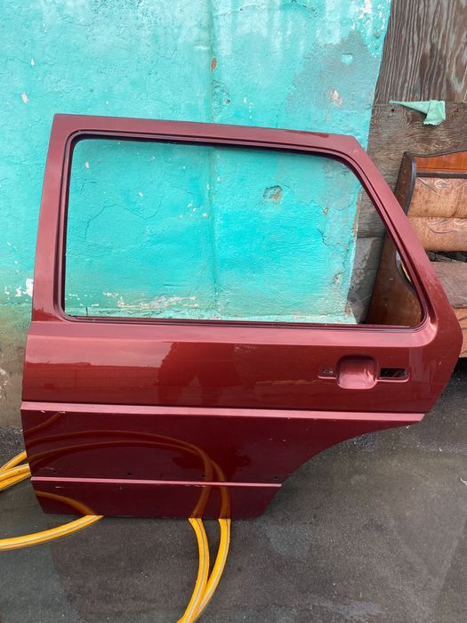 Продам Дверь Golf 2