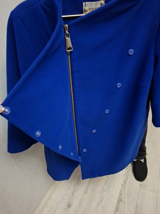 Пальто демисезонное