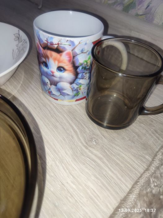 Разная посуда и салатницы