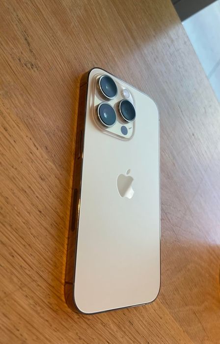 Iphone 14 pro gold капацитет батерия : 83