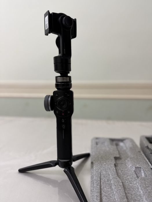 Zhiyun smooth 4