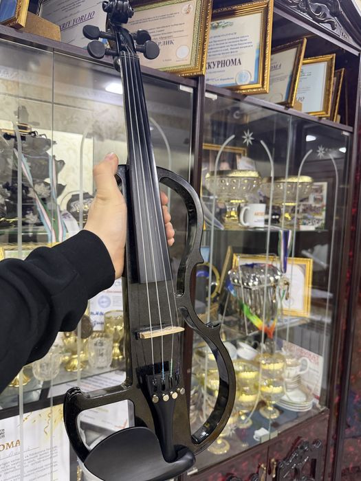 Elektron skripka sotila