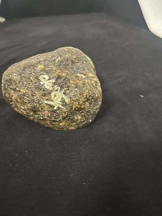 Ръчно рисуван камък от 1996 година