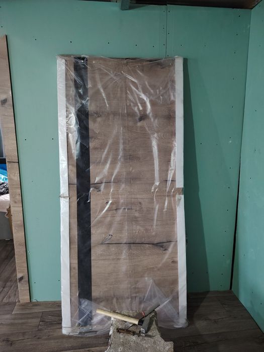 Продам дверь межкомнатную новую