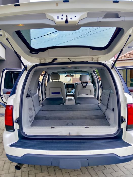 Vând Lincoln Aviator