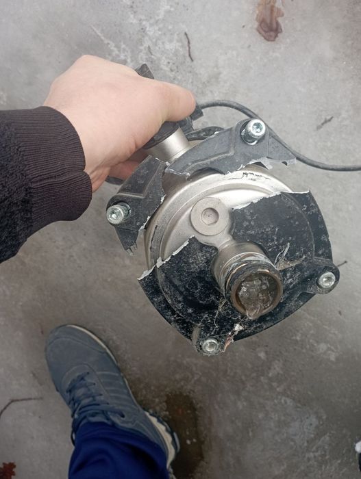 Suv nasos yorilganlarini tuzatamiza