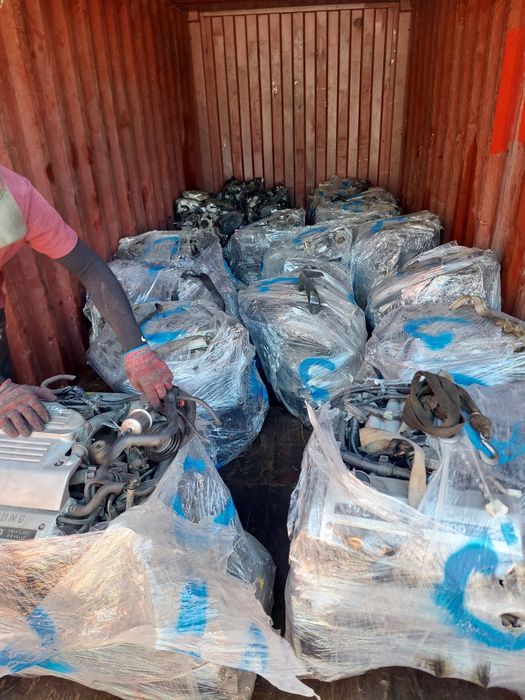 Двигатель матор каробка Тойота 10 20 объём 2.2 3