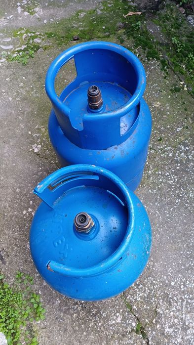 Газови бутилки 2бр.