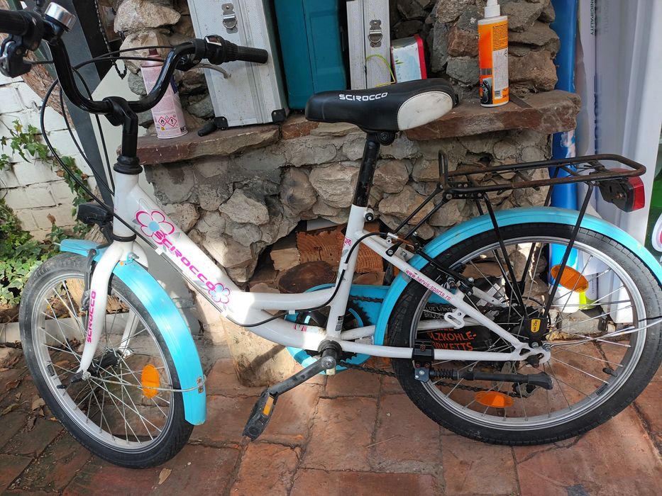 Vând bicicletă ptr copii medie