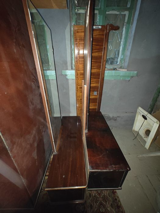 Продаются Трюмо - есть 2 шт.