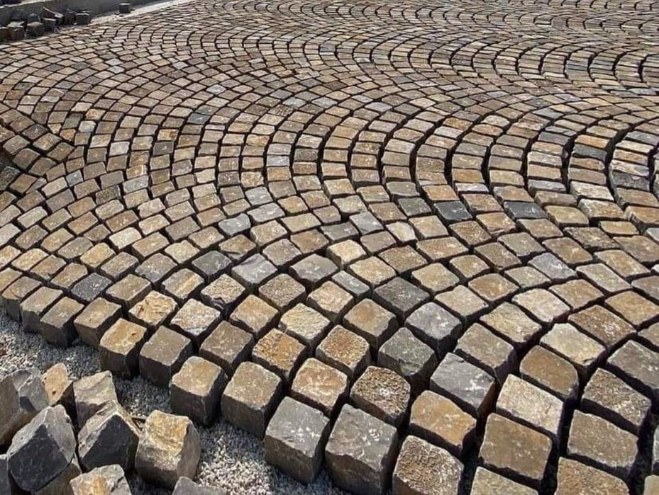 Piatra  cubica  pavaj