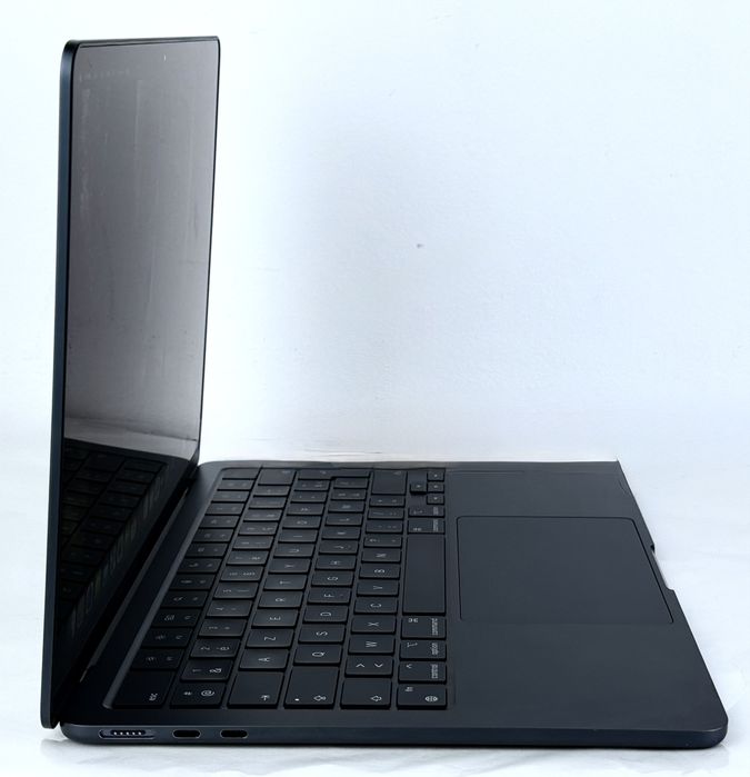 Apple MacBook Air 13 M2 8RAM 256GB Midnight 100% Батерия! Гаранция!