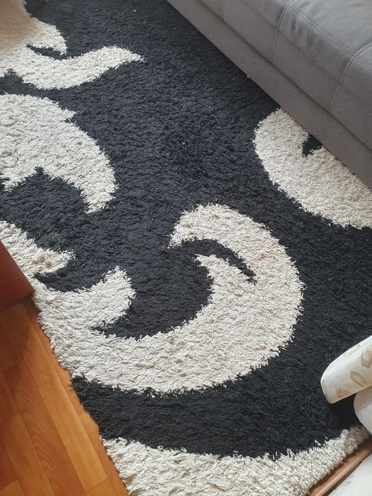 Продам ковёр хорошего качества Травка