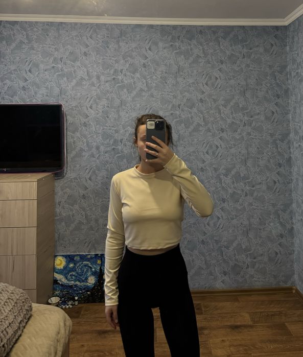 Продам женскую одежду