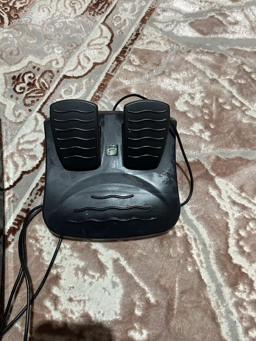 Vamd schimb ps3  cu volan si pedale doua manete