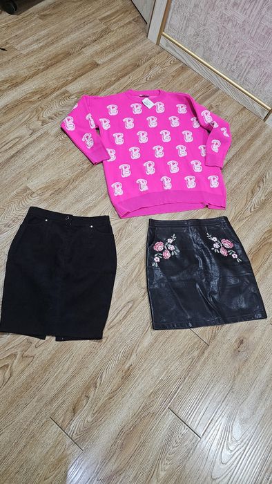 Новая кофта..юбка с цветоч бу