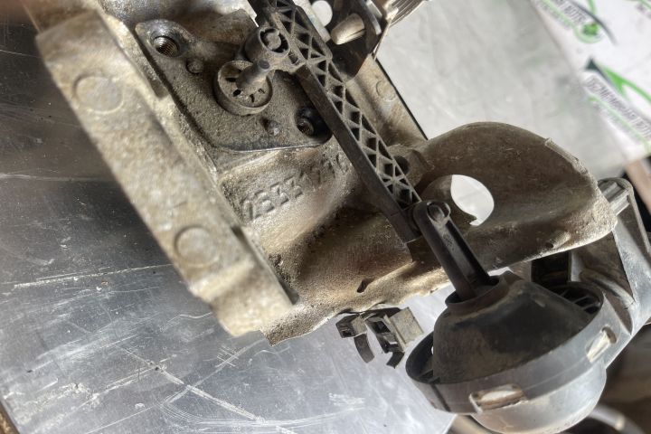 Galerie admisie cu clapete 95508836 Opel Astra H