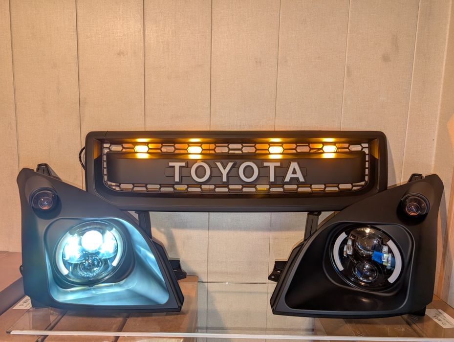 Комплект переделки bi led фары + решетка на Toyota Prado 120