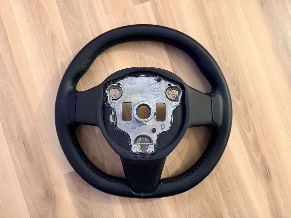 ПЕРФЕКТЕН! Волан Tesla Model 3/Y Фейслифт ОРИГИНАЛЕН!