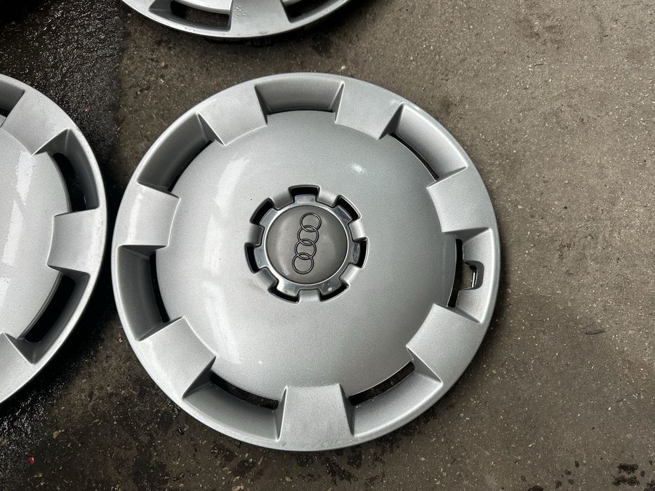 Тасове Ауди 16 цола оригинални!