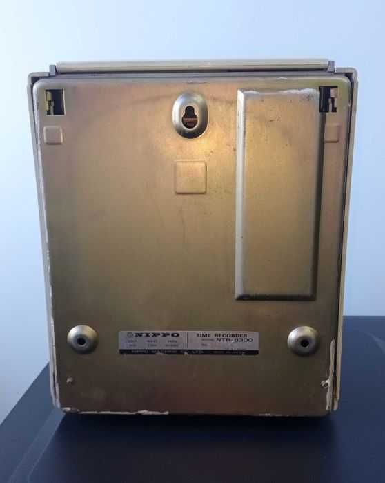 Ceas de pontaj Nippo