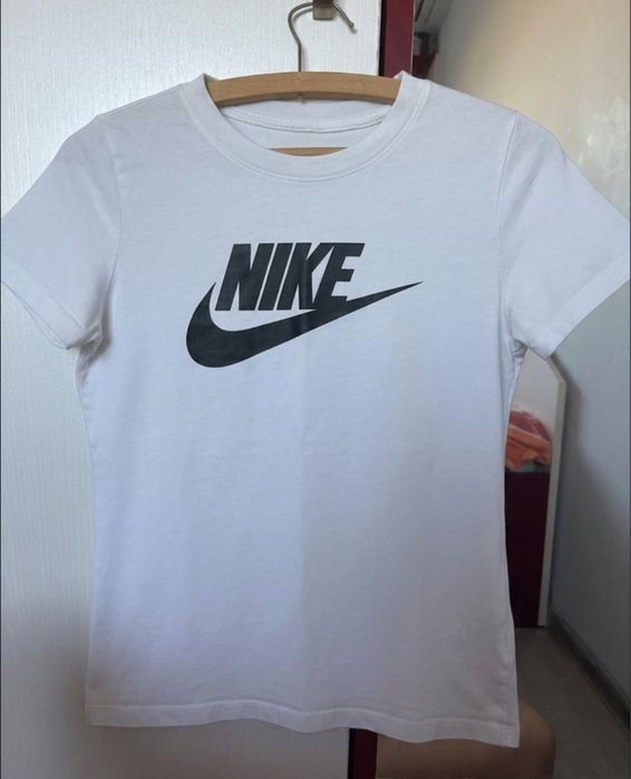 Дамска тениска Nike – размер S