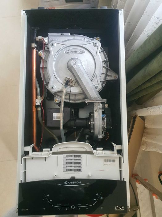 Vand centrala Ariston Genus One 30Kw