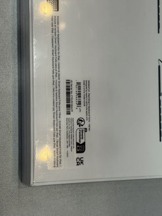 Tastatura Apple Smart Keyboard Folio Ipad Air 11,(M2), noua la cutie