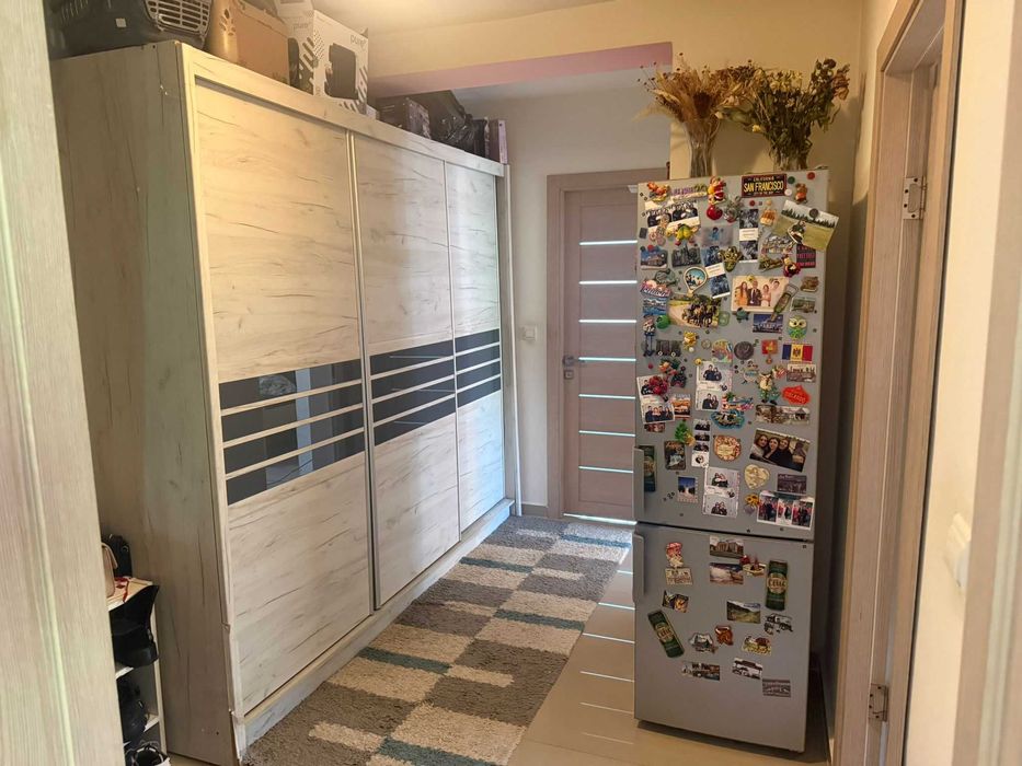 Vand apartament 2 camere decomandat